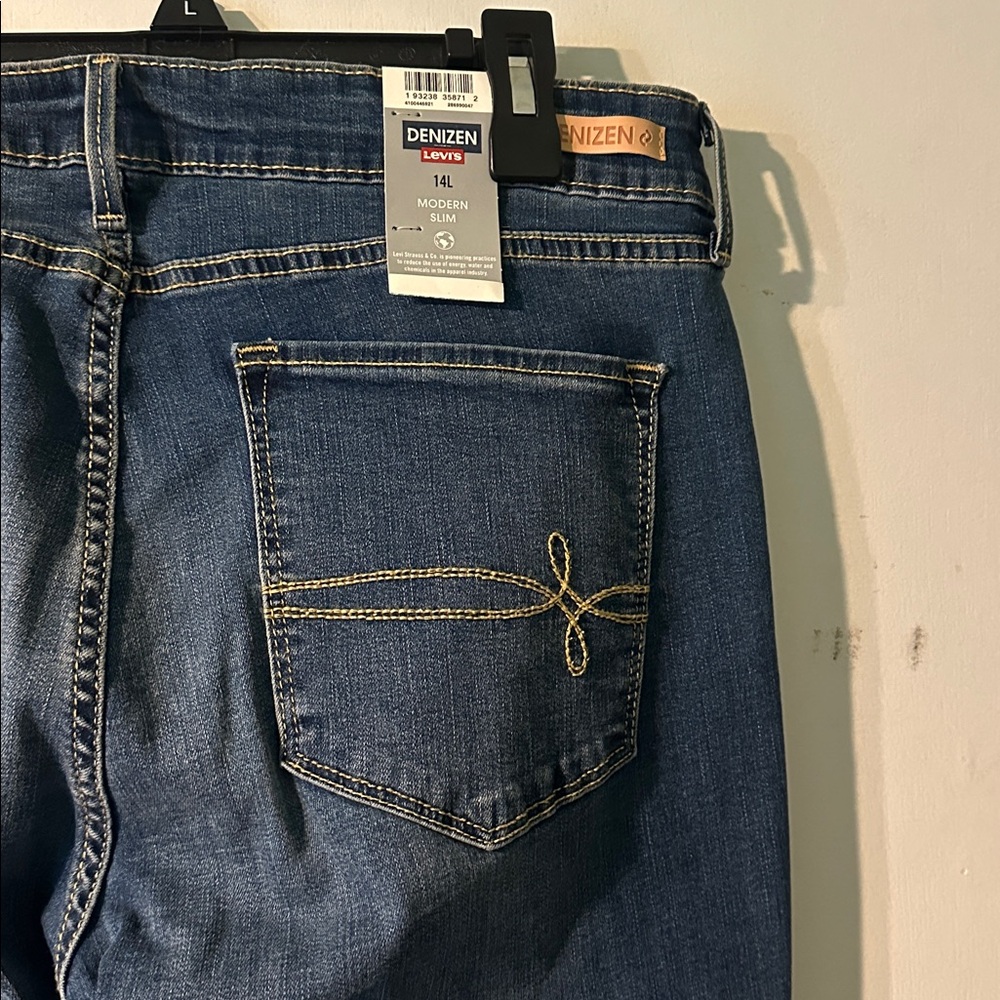 Denizen from Levi’s Women’s Bootcut Jeans - Picture 4 of 5